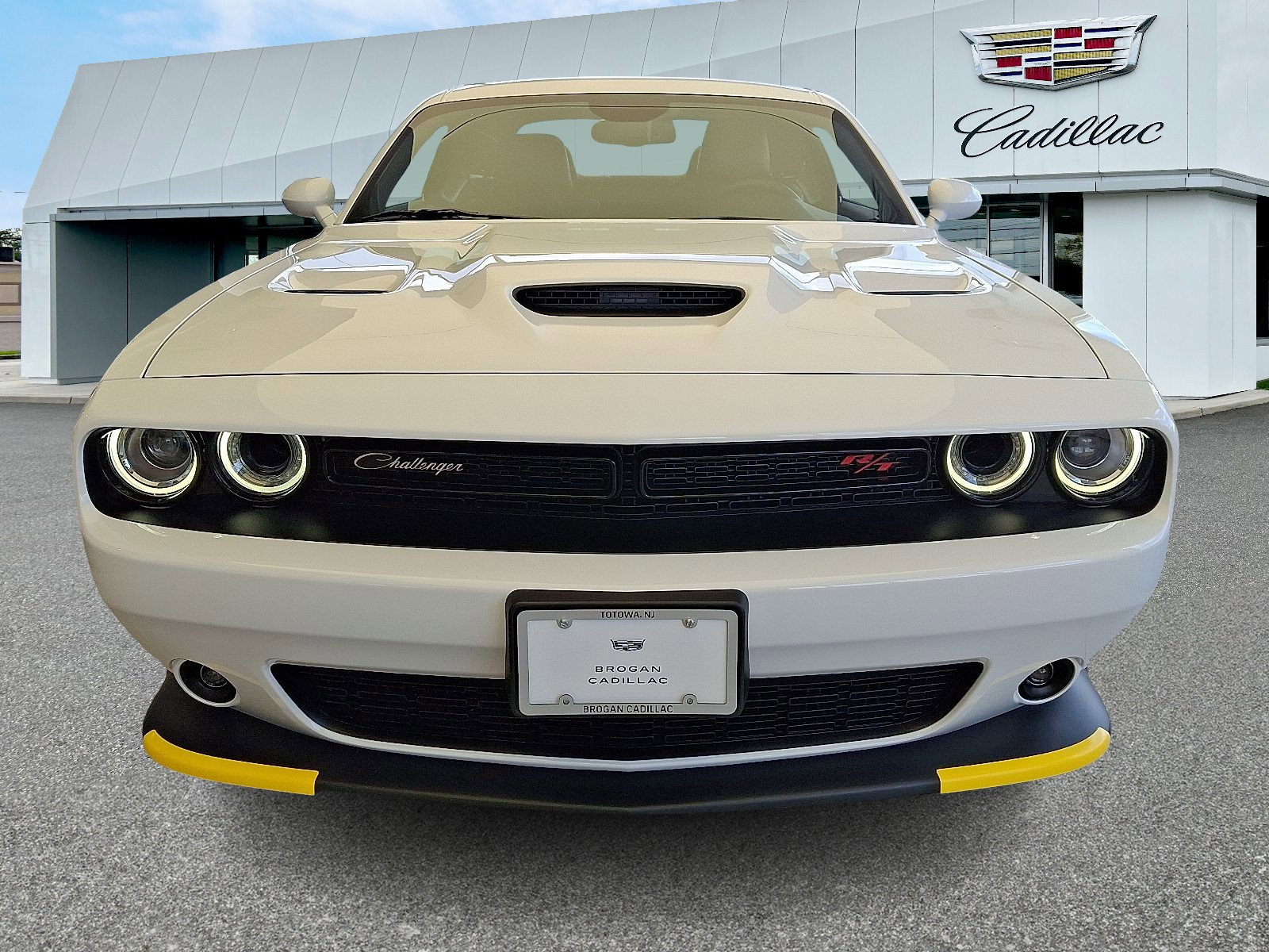 Used 2022 Dodge Challenger R/T Scat Pack w/ Plus Package image 2