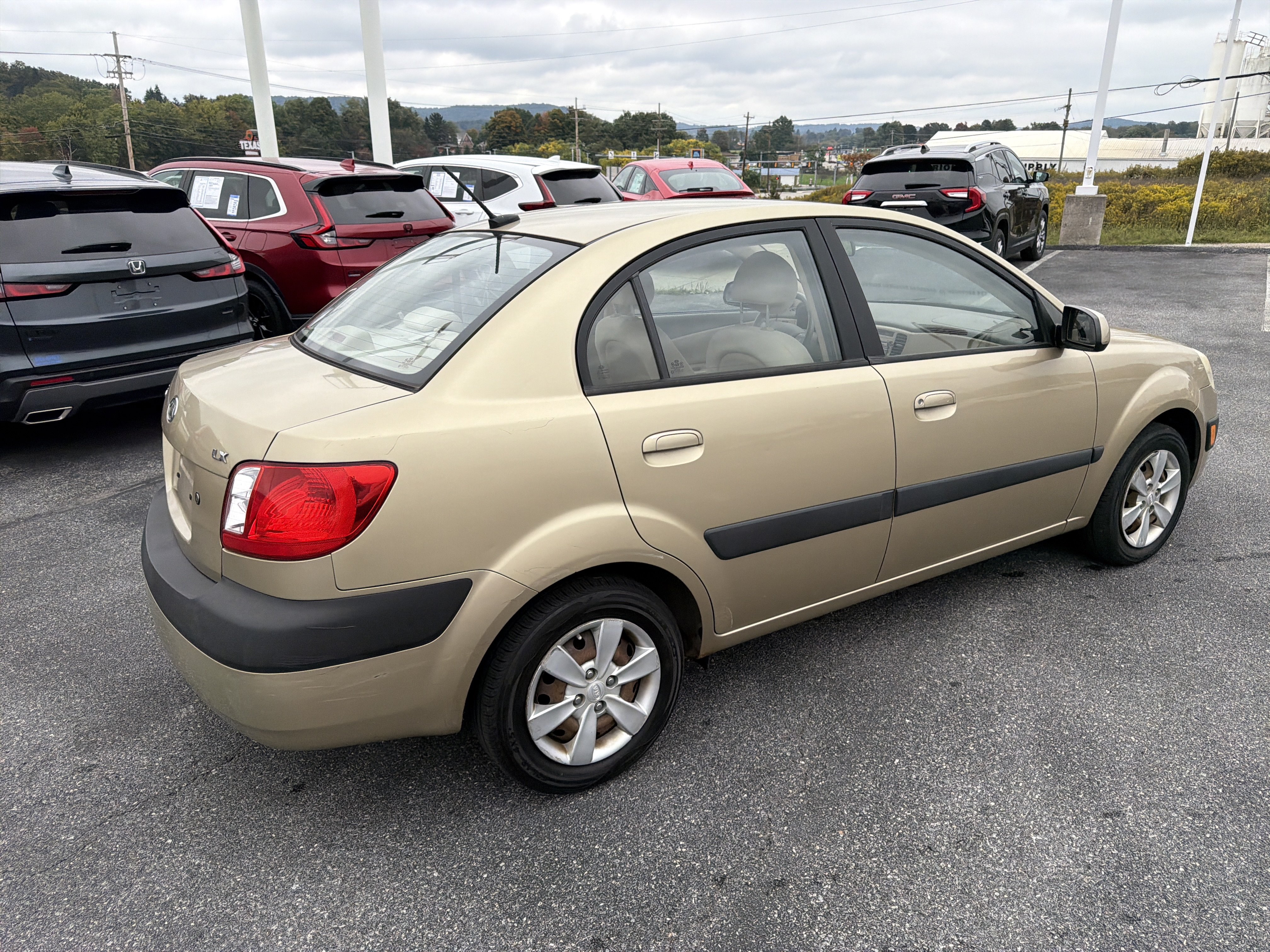Used 2009 Kia Rio LX FWD image 5