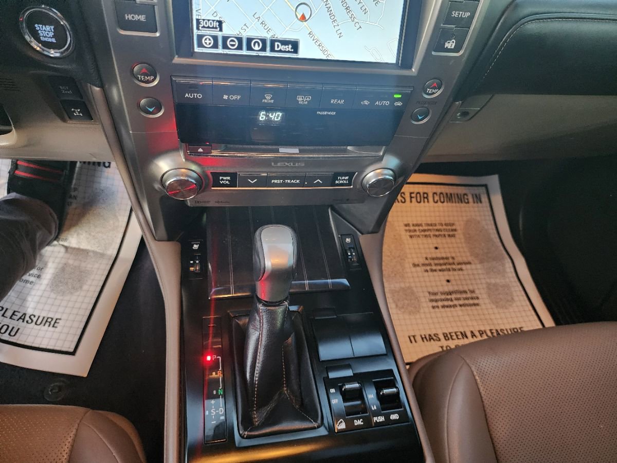 Used 2021 Lexus GX 460 Premium w/ Premium Package image 23