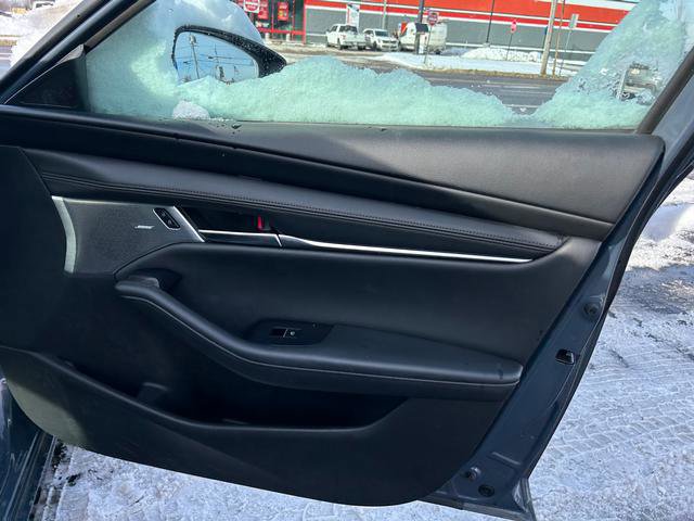 Certified 2022 MAZDA MAZDA3 s image 23