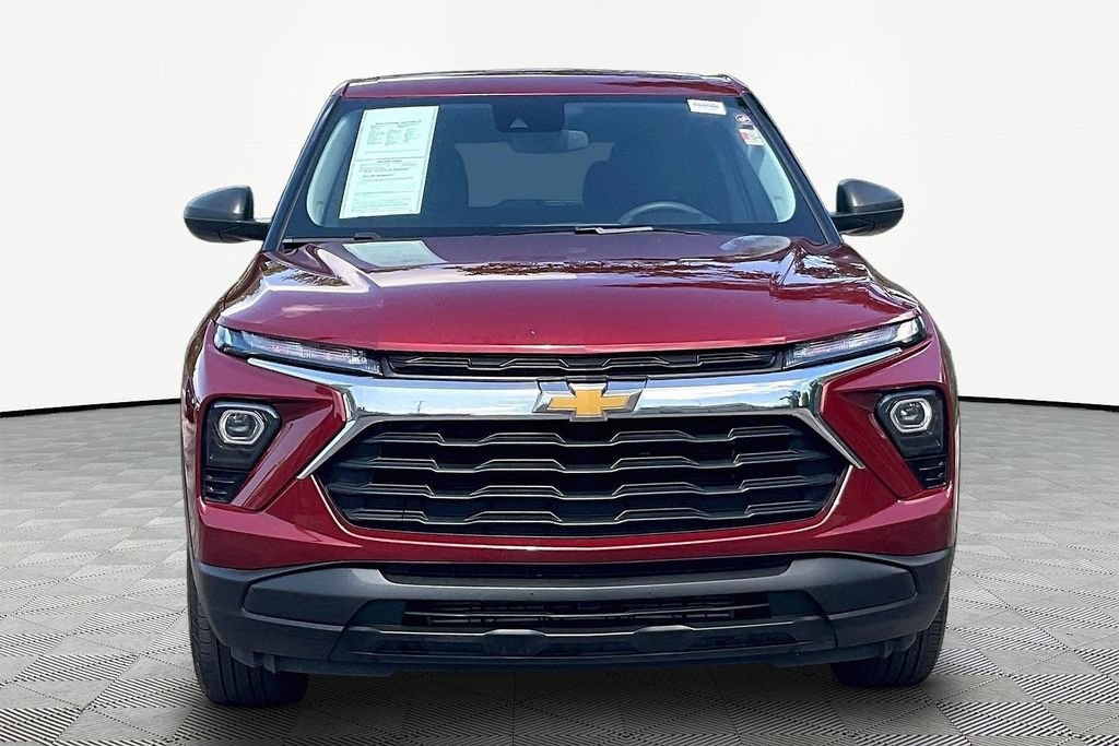 Used 2024 Chevrolet TrailBlazer LS w/ LS Convenience Package AWD/4WD image 2