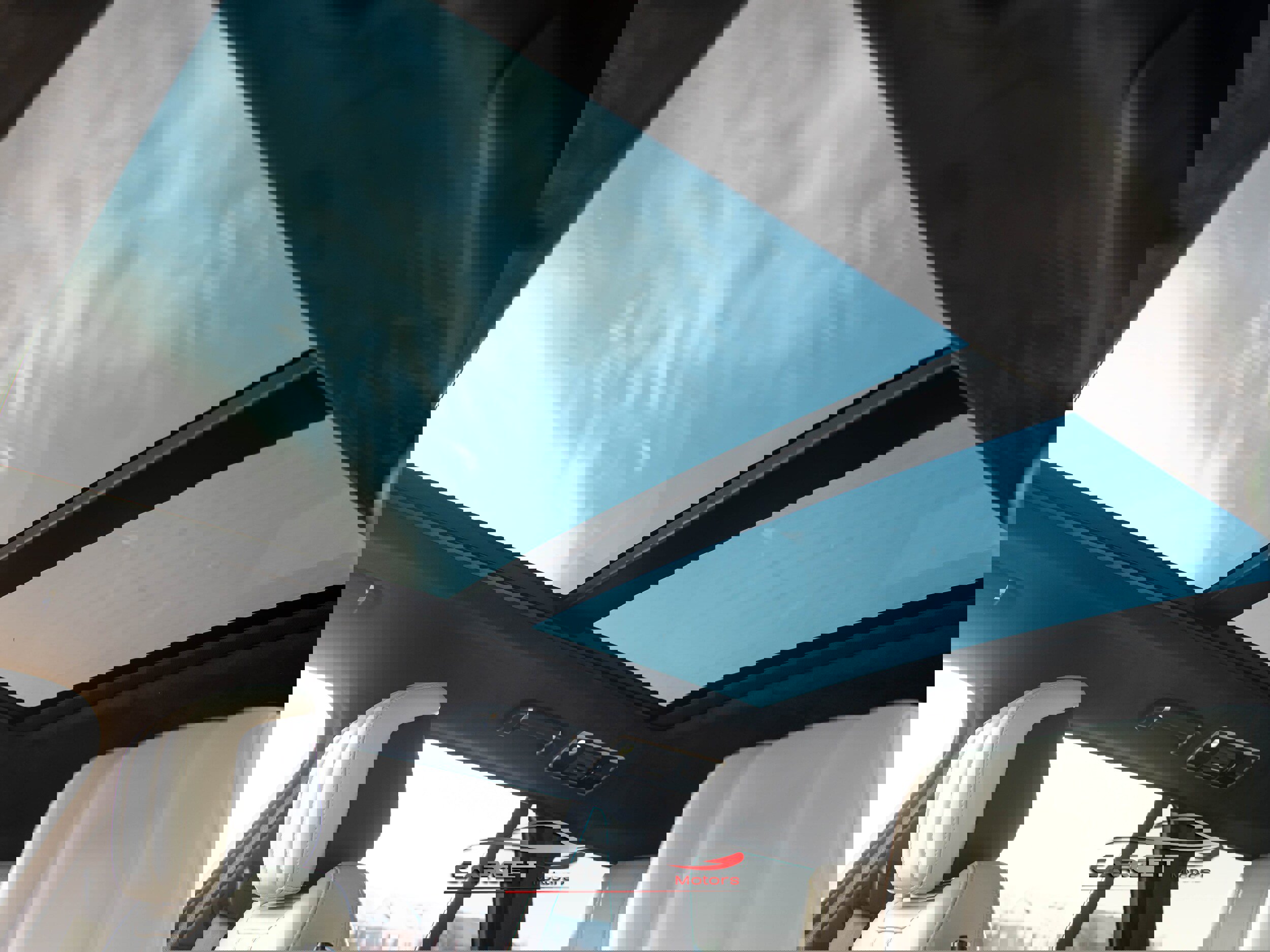 Used 2020 Land Rover Range Rover HSE image 39