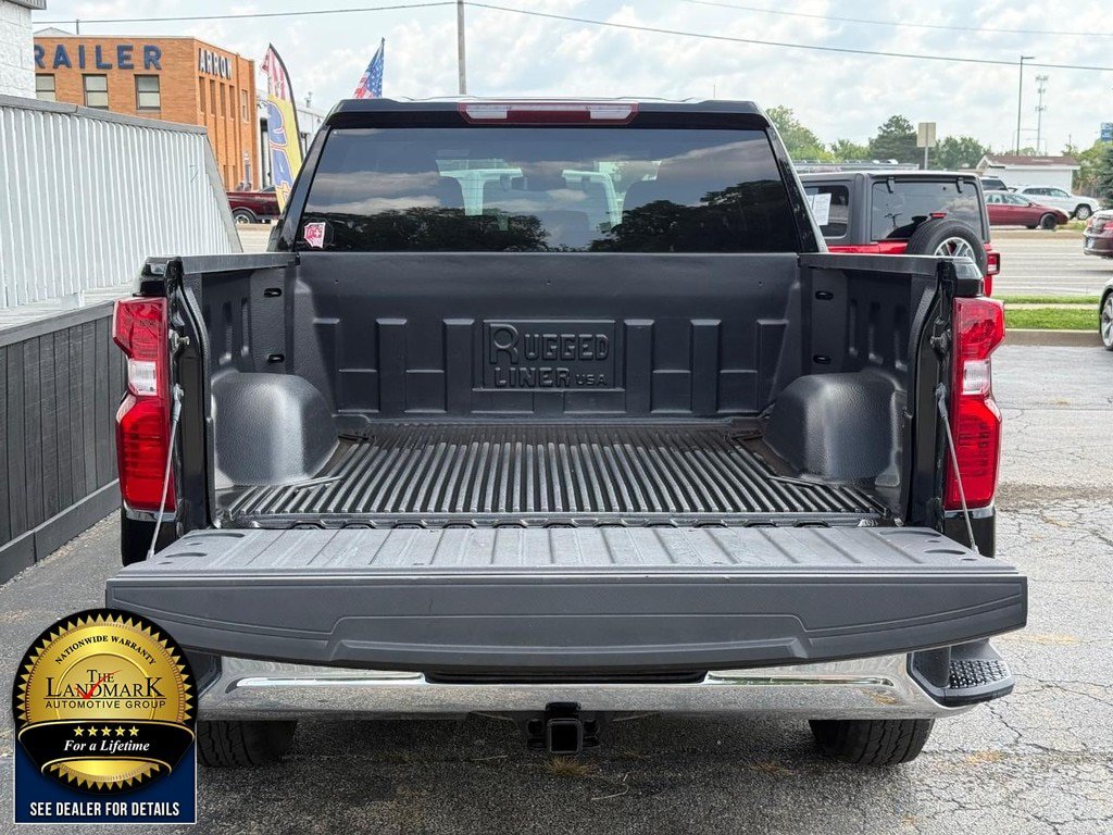 Used 2025 Chevrolet Silverado 1500 LT AWD/4WD image 20