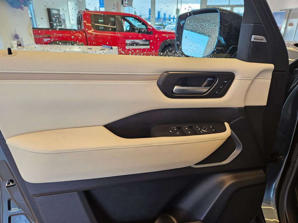 New 2026 Nissan Armada Platinum image 13