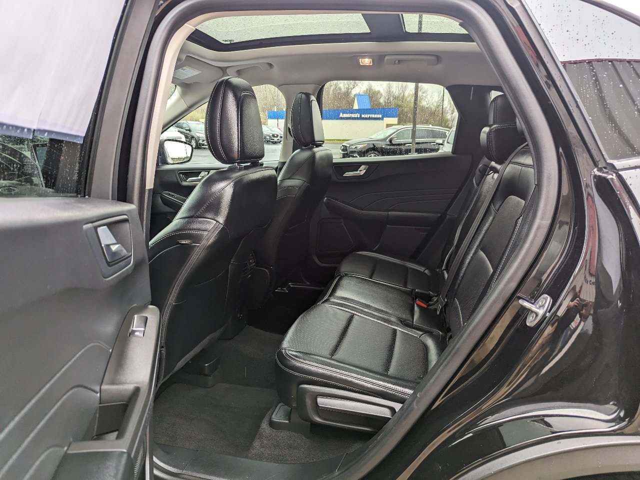 Used 2021 Ford Escape SEL image 10