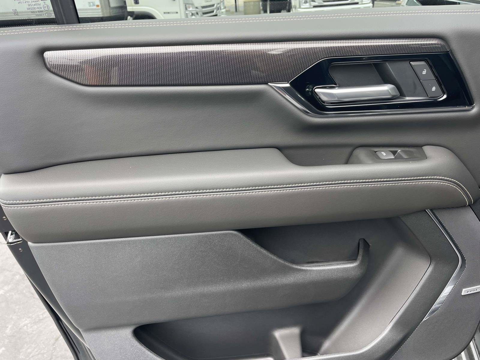 New 2026 GMC Yukon XL Elevation RWD image 23