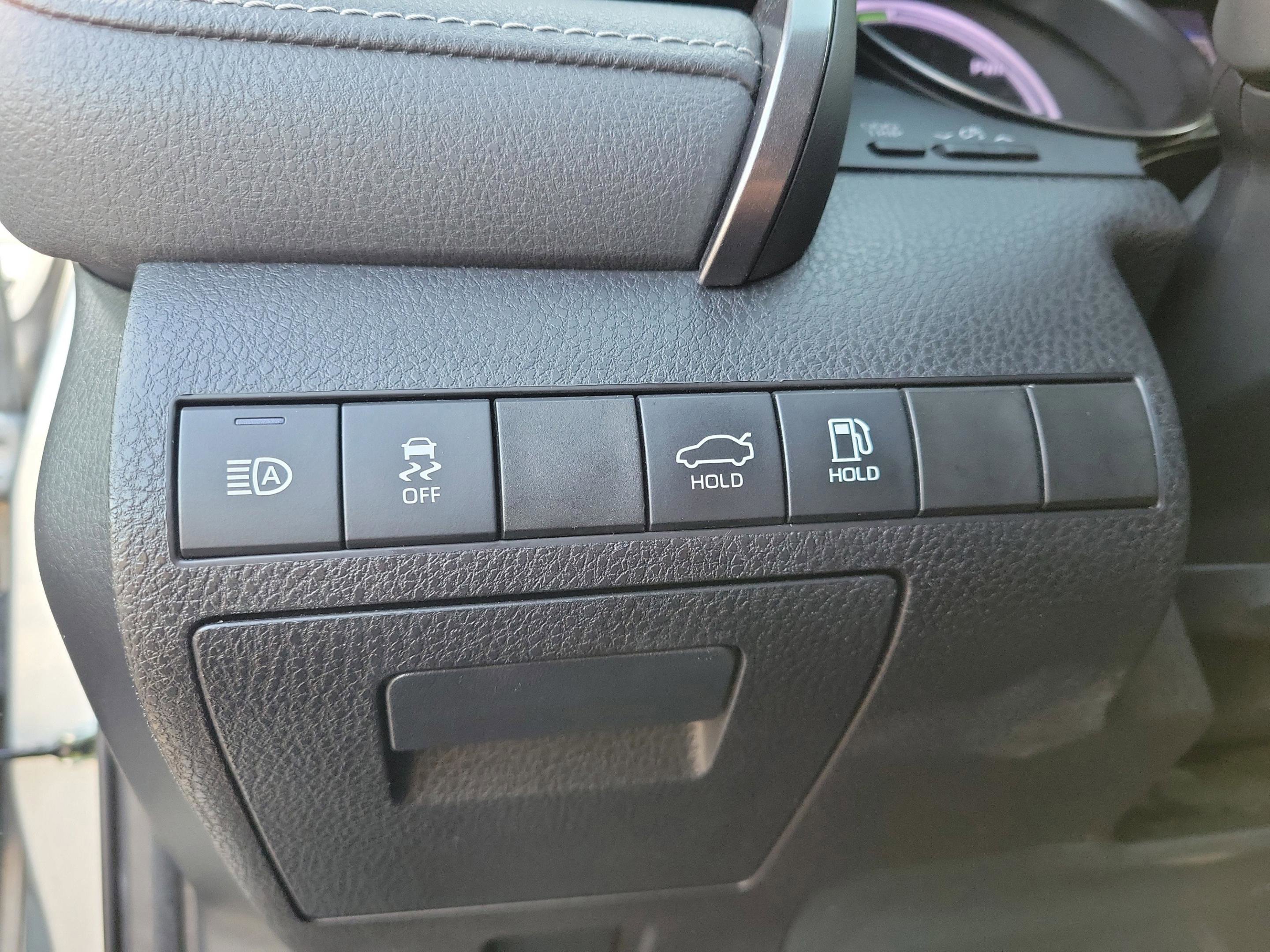 Used 2022 Toyota Camry SE image 25