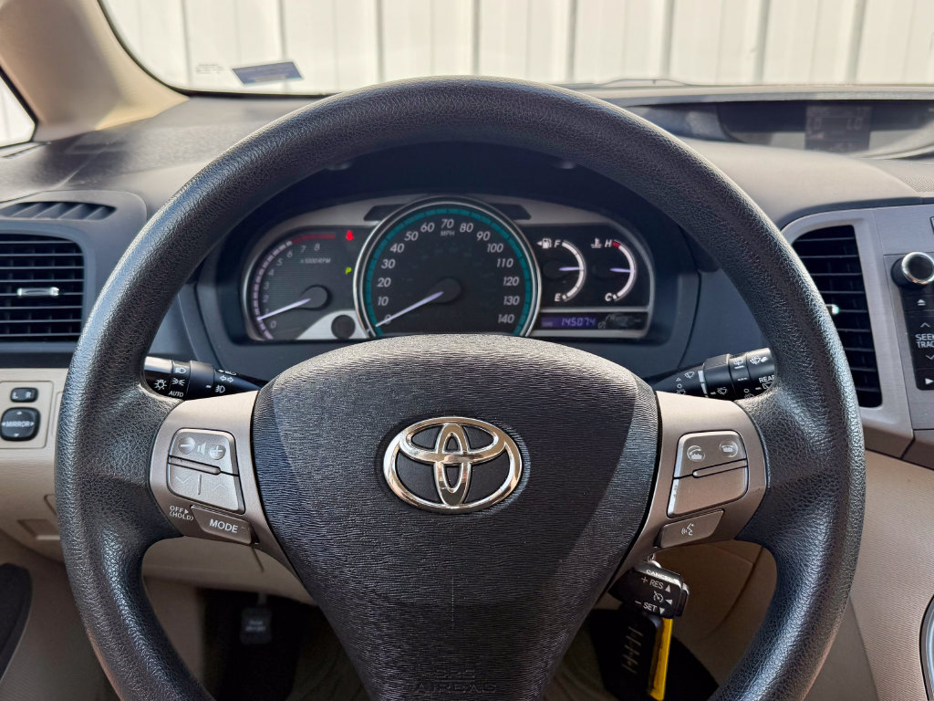 Used 2011 Toyota Venza FWD image 18