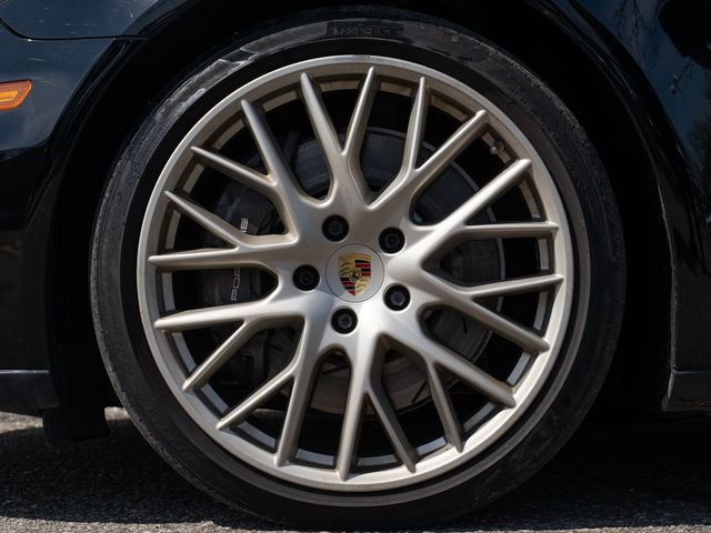 Certified 2020 Porsche Panamera 4 image 12