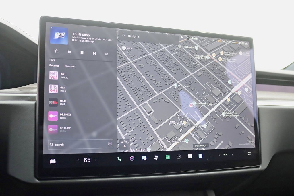 Used 2022 Tesla Model X image 15