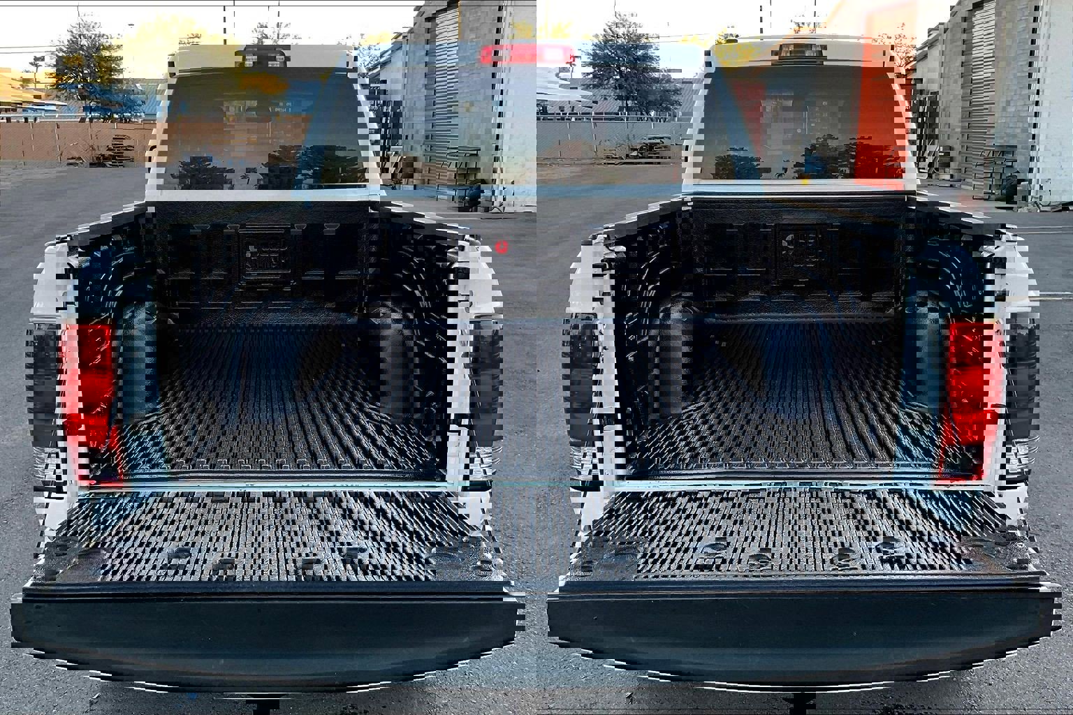 Used 2015 RAM 1500 Express image 25