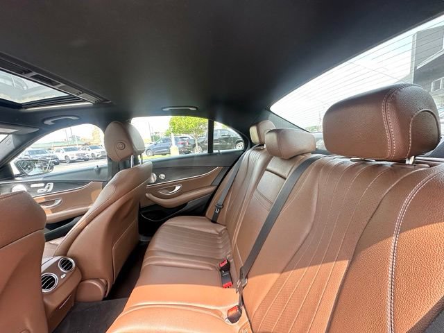 Certified 2017 Mercedes-Benz E 300 4MATIC image 31
