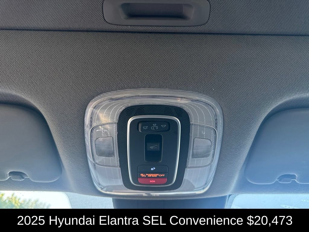 Used 2025 Hyundai Elantra SEL FWD image 32