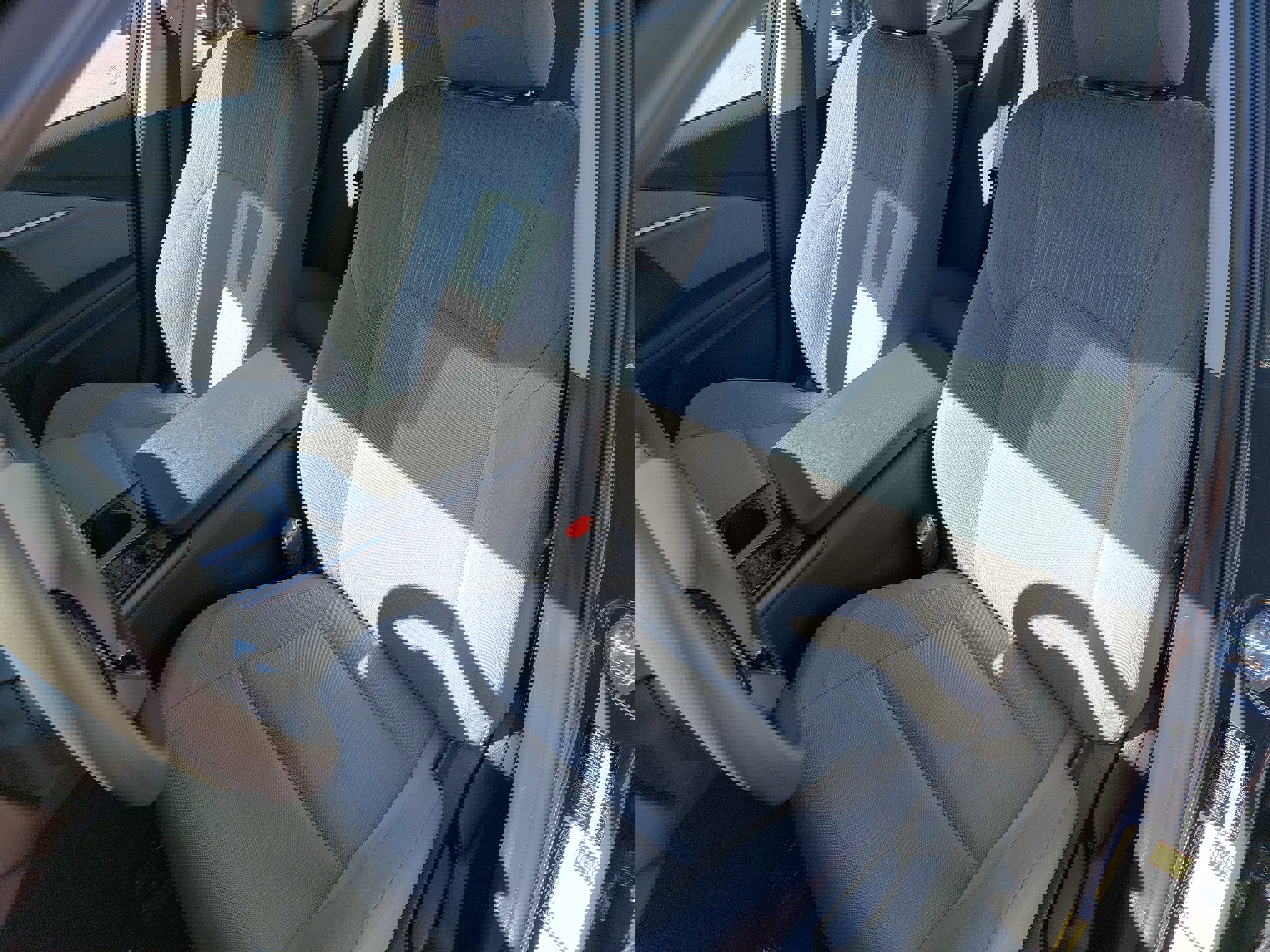 Used 2025 Toyota Camry LE image 17