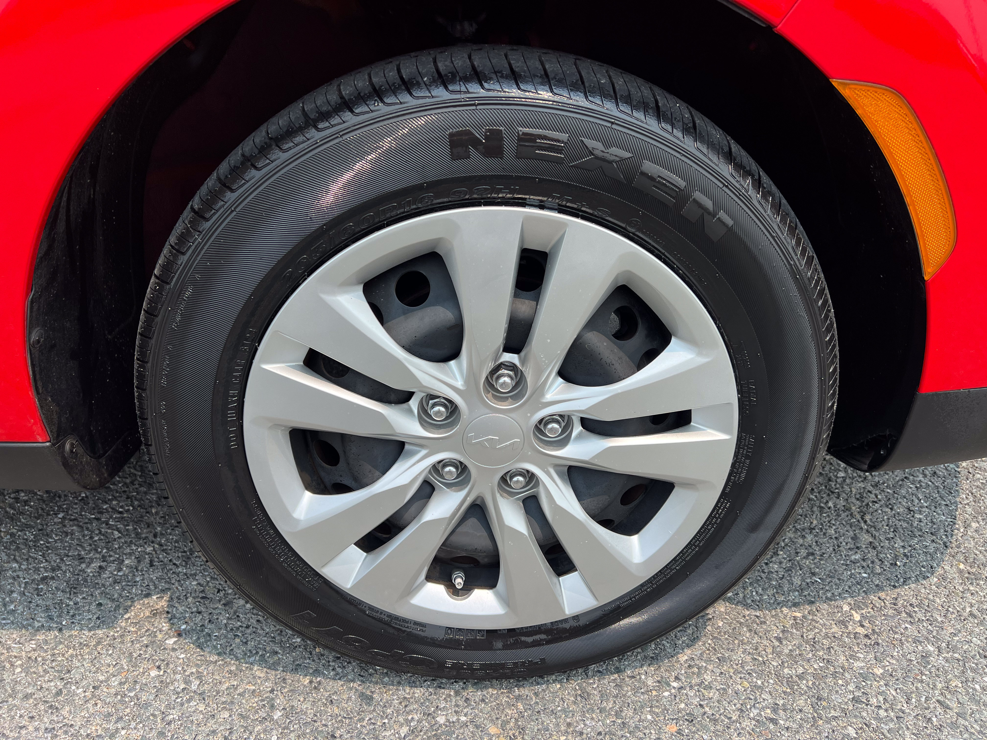 Used 2022 Kia Soul LX FWD image 8