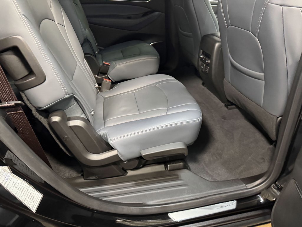 Used 2024 Buick Enclave Premium image 65