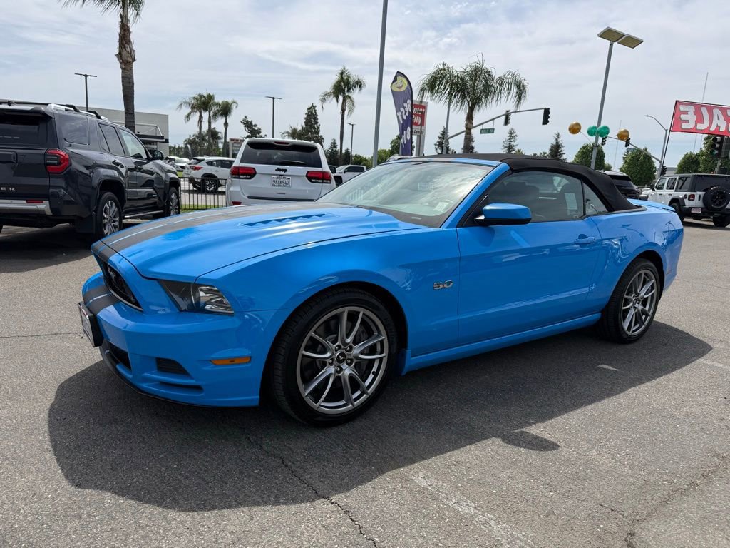 Used 2013 Ford Mustang GT Premium w/ Brembo Brake Pkg image 4