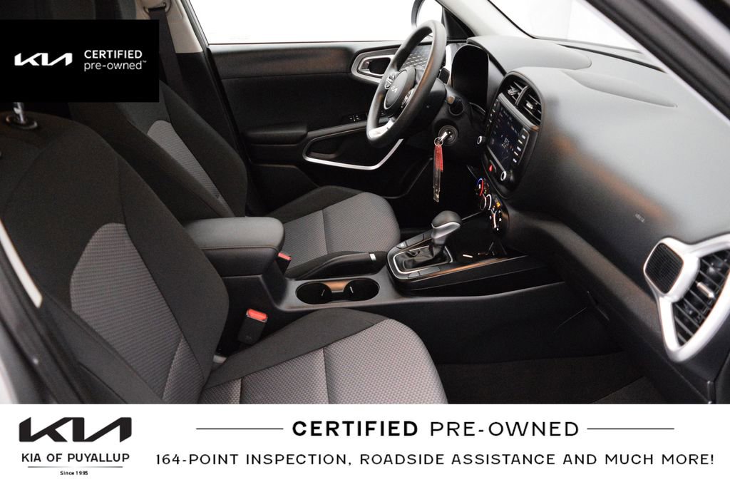 Certified 2025 Kia Soul S FWD image 17