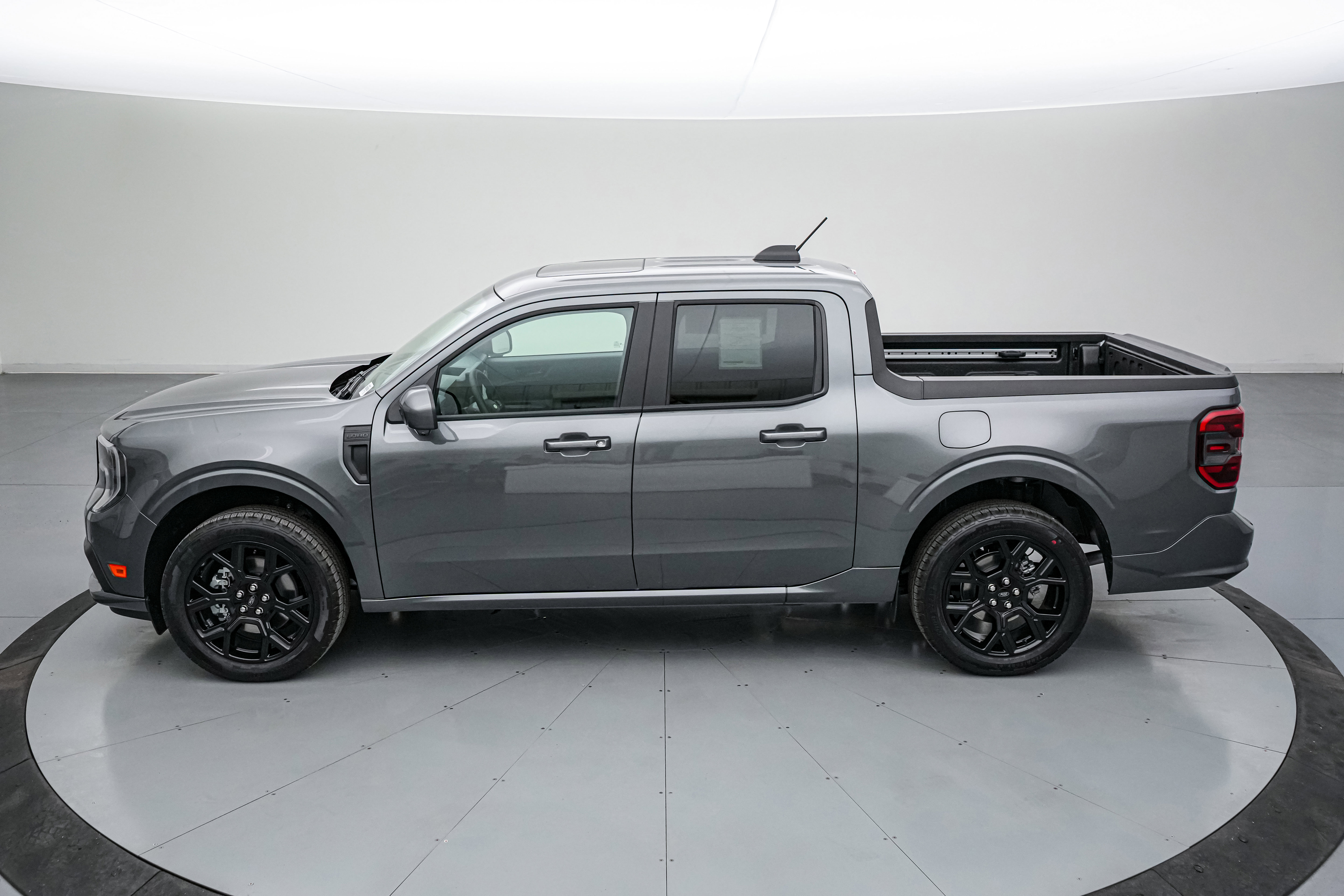 New 2026 Ford Maverick Lobo AWD/4WD image 8