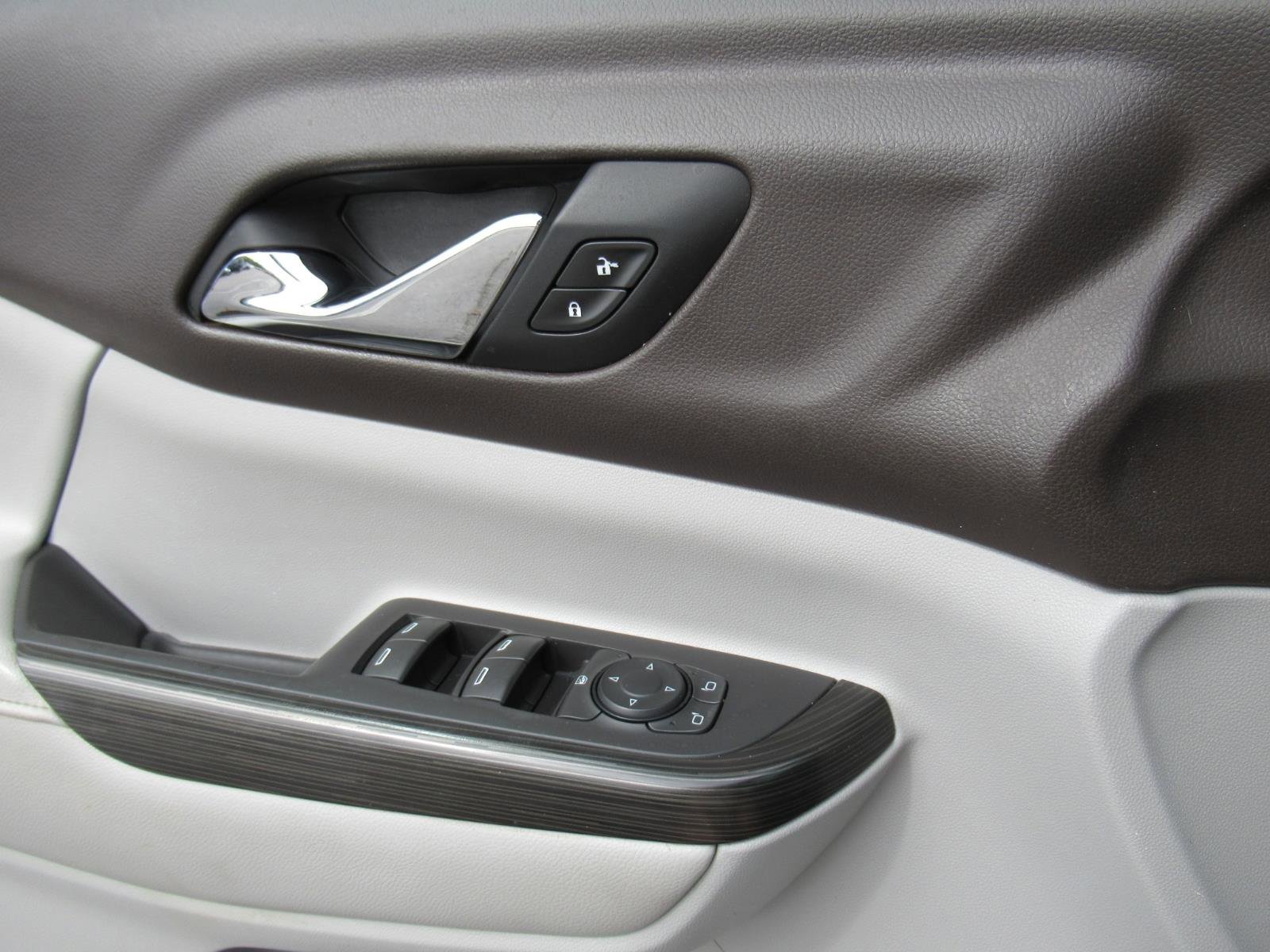 Used 2018 GMC Acadia SLT image 20