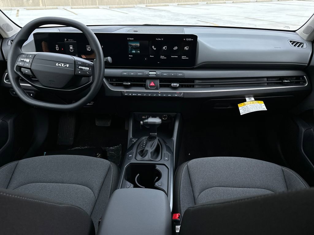 New 2025 Kia K4 LXS image 15