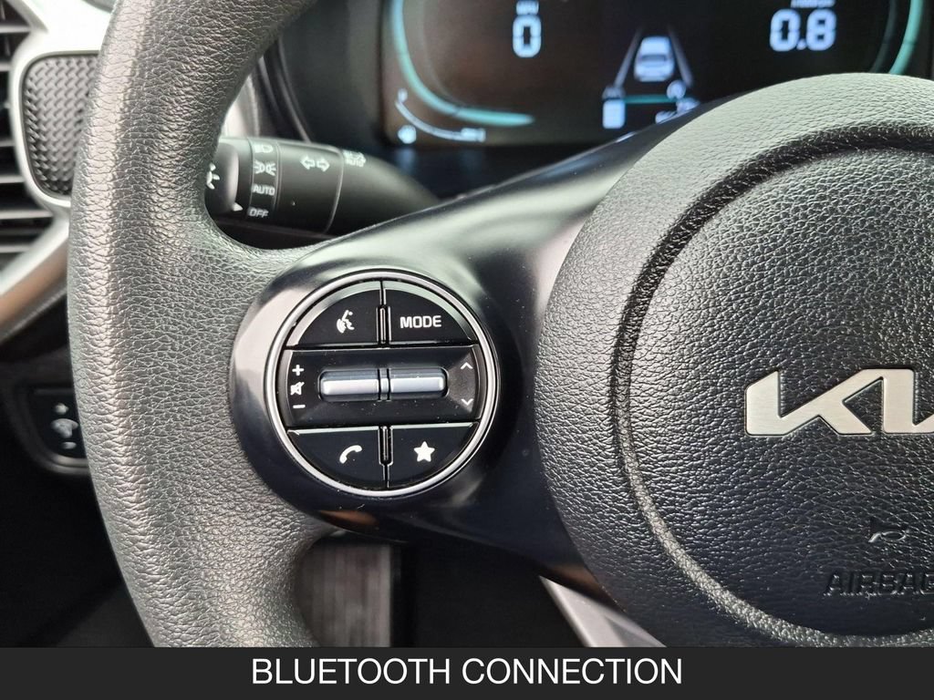 Used 2024 Kia Soul LX w/ Option Group 015 FWD image 17