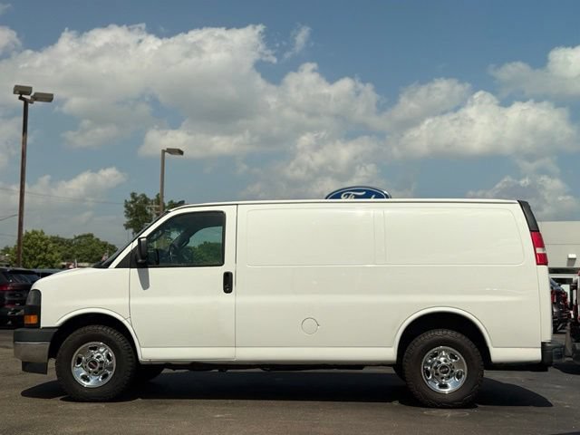 Used 2019 GMC Savana 3500 w/ Driver Convenience Package RWD image 20