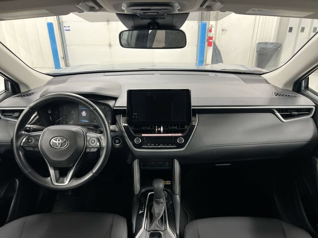 Used 2023 Toyota Corolla Cross LE FWD image 10