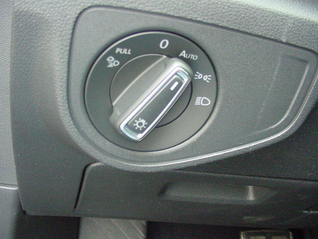 Used 2021 Volkswagen Atlas SEL R-Line image 12