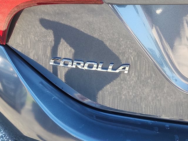 Used 2015 Toyota Corolla LE FWD image 29