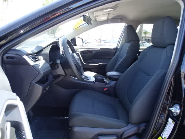 Certified 2025 Toyota RAV4 LE FWD image 18