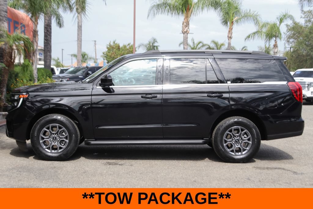 Used 2025 Ford Expedition Active AWD/4WD image 5