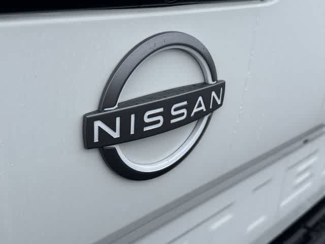 Used 2025 Nissan Frontier SV RWD image 11