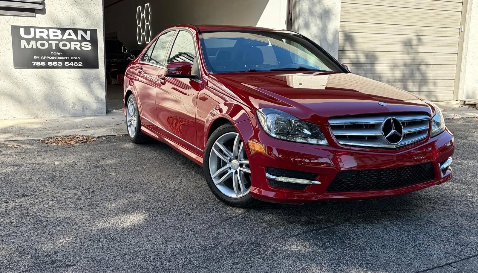 Used 2013 Mercedes-Benz C 250 Sedan w/ Multimedia Pkg image 3
