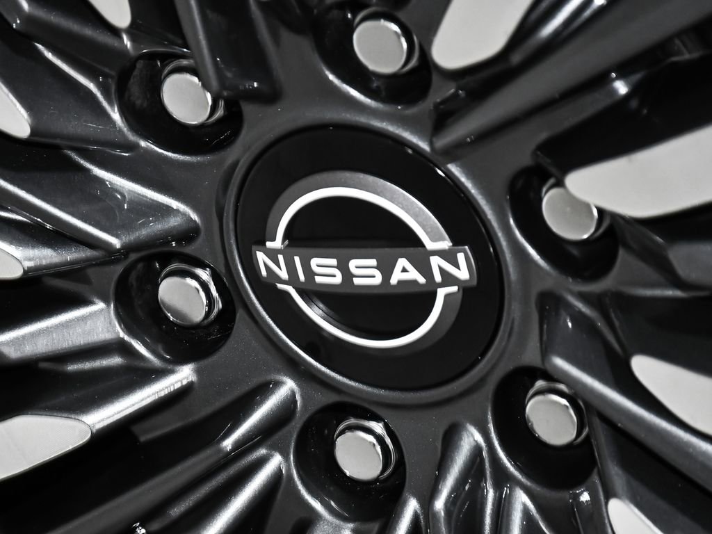 Used 2025 Nissan Armada Platinum Reserve AWD/4WD image 94