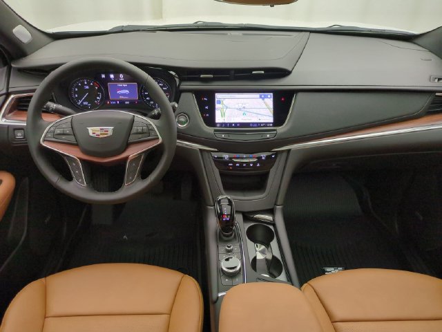 New 2026 Cadillac XT5 Premium Luxury w/ LPO, Floor Liner Package AWD/4WD image 24