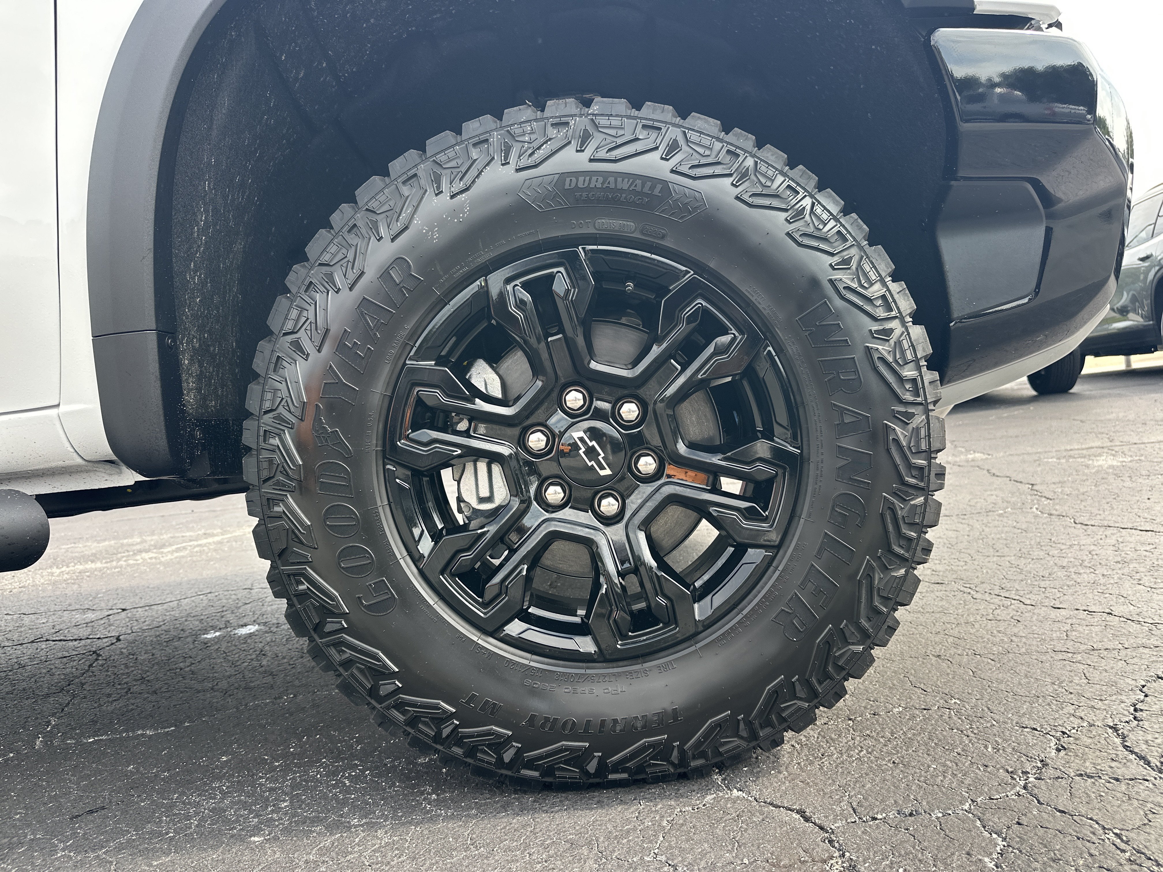 New 2026 Chevrolet Silverado 1500 ZR2 AWD/4WD image 14