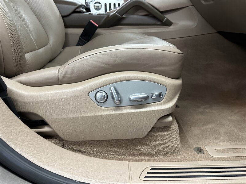 Used 2013 Porsche Cayenne Diesel AWD/4WD image 34