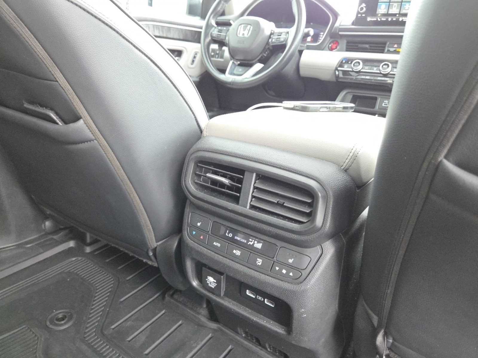 Certified 2023 Honda Pilot Elite image 28