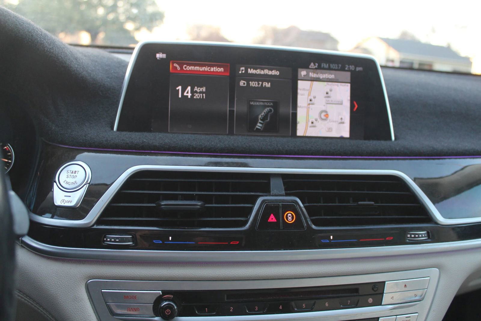 Used 2018 BMW 750i image 17