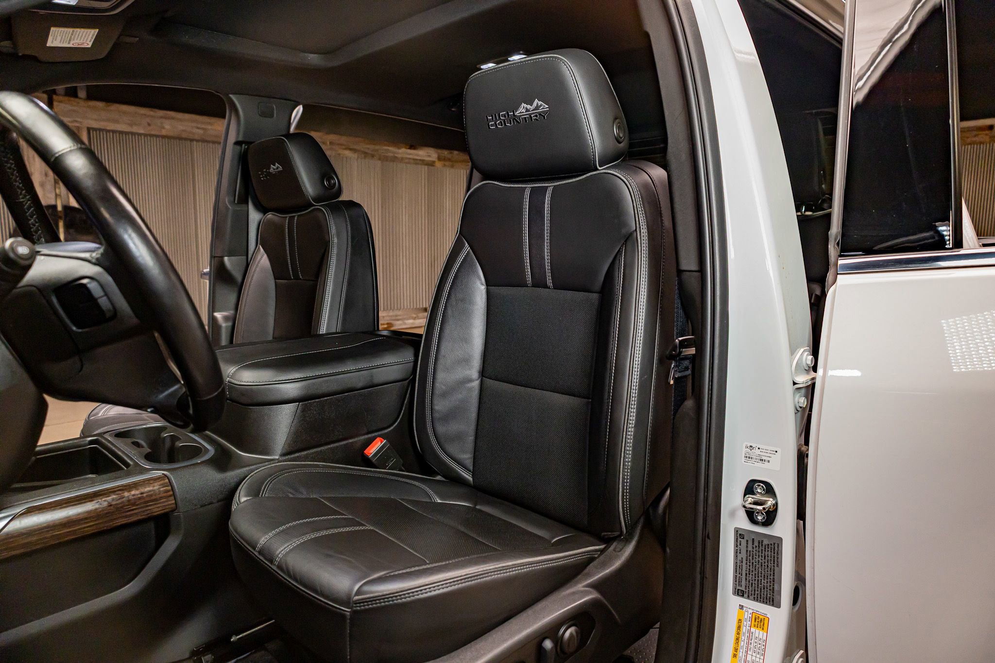 Used 2023 Chevrolet Silverado 3500 High Country w/ Z71 Off-Road Package image 19