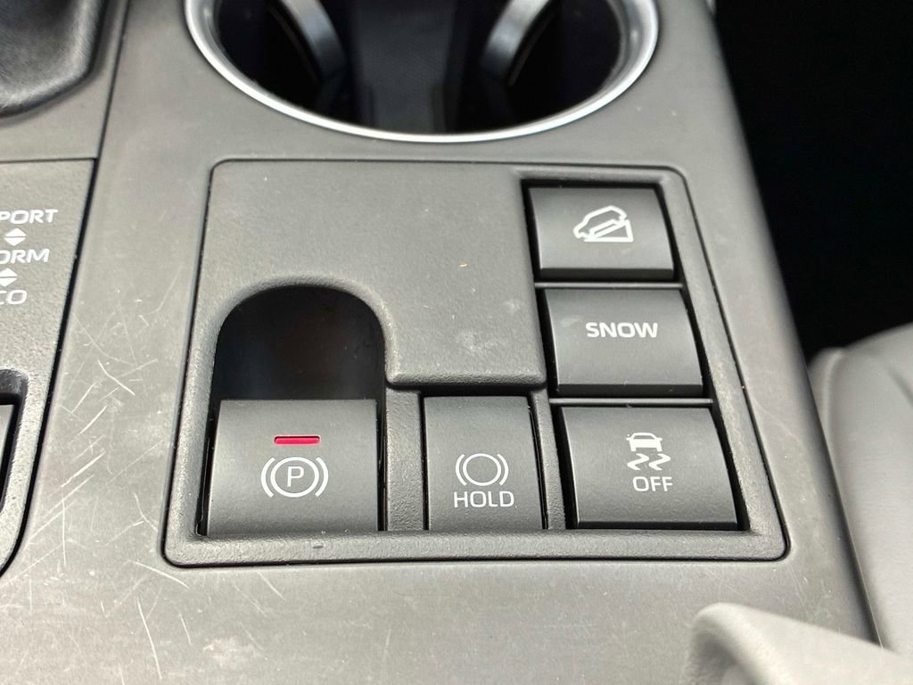 Used 2024 Toyota Highlander XLE image 21