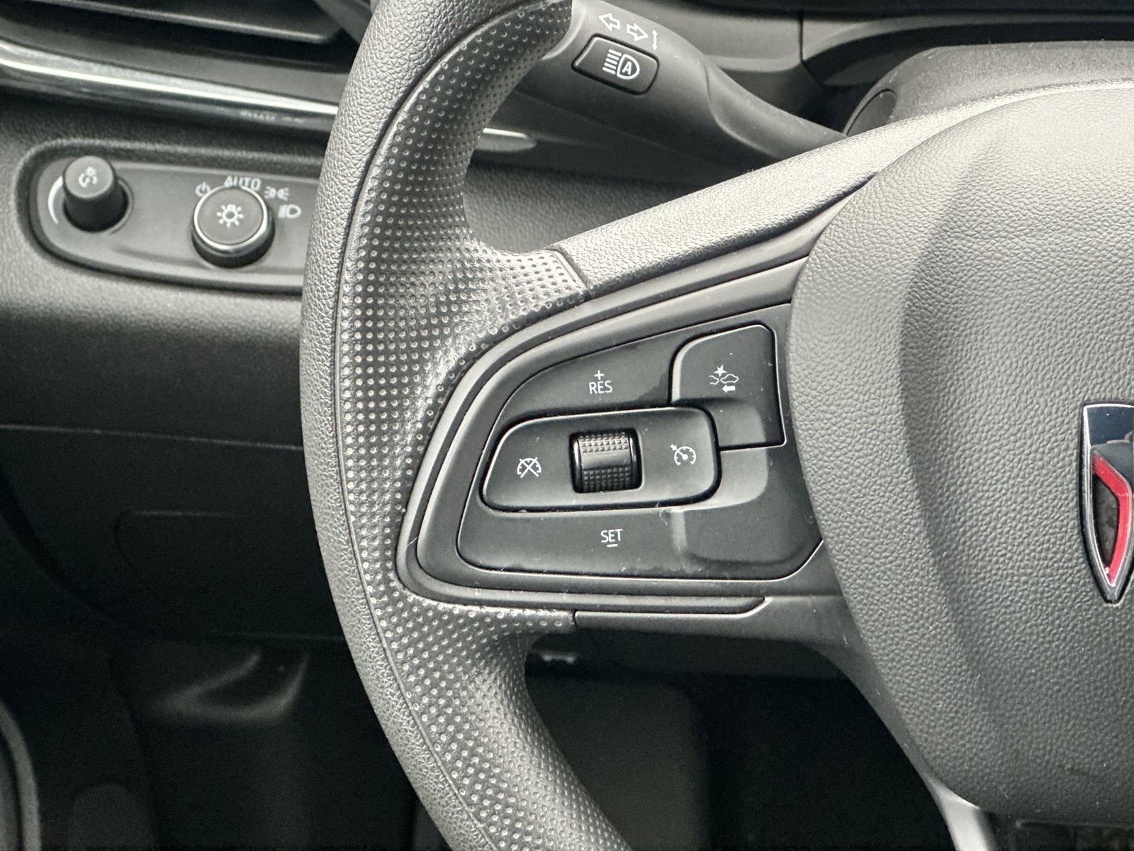 Used 2024 Buick Envista Preferred FWD image 20