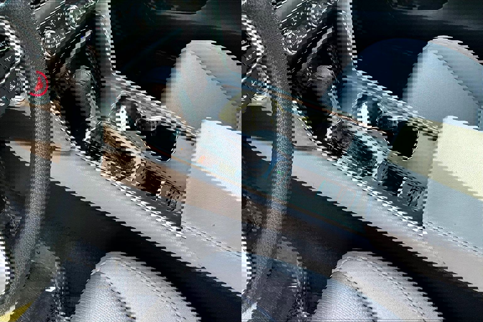 Used 2018 Honda Accord LX image 14