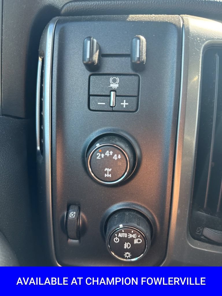 Used 2018 Chevrolet Silverado 2500 LT w/ LT Convenience Package AWD/4WD image 27