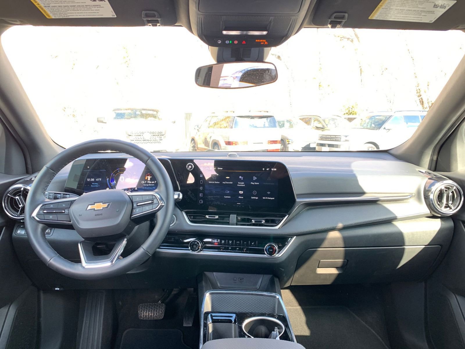 Used 2025 Chevrolet Equinox LT image 32