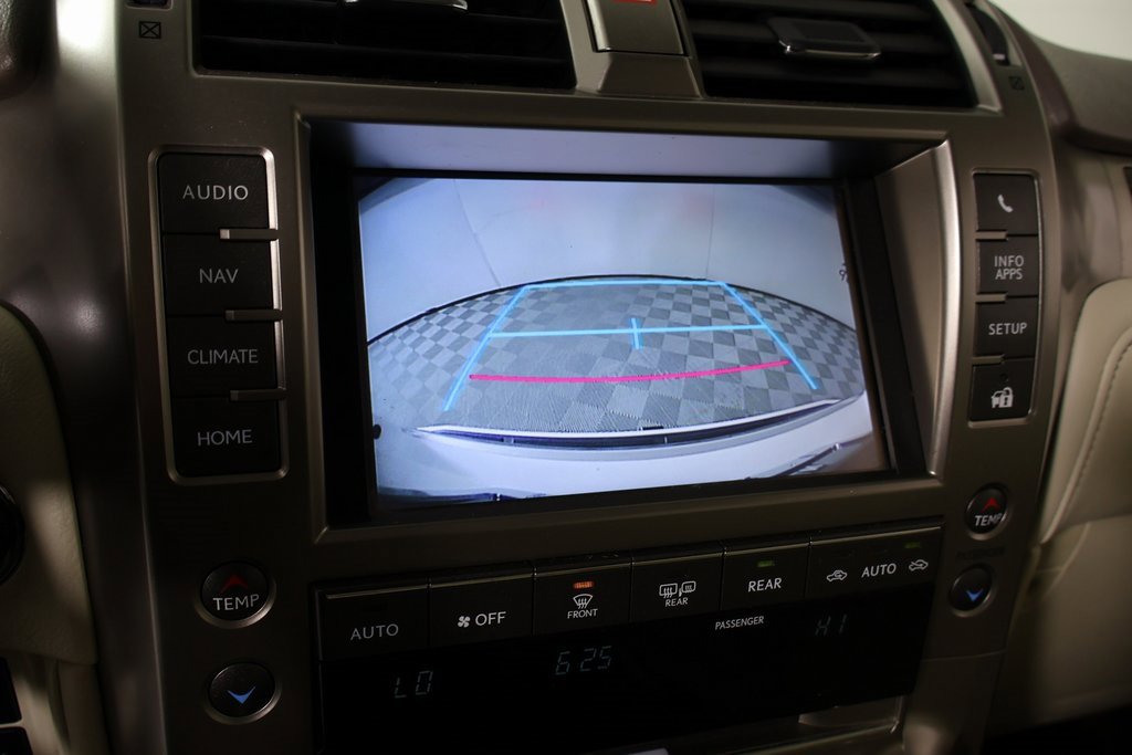 Used 2017 Lexus GX 460 image 6