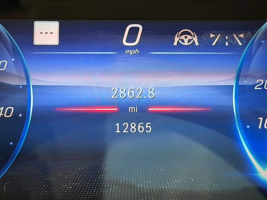 Used 2023 Mercedes-Benz EQS 580 4MATIC SUV image 31