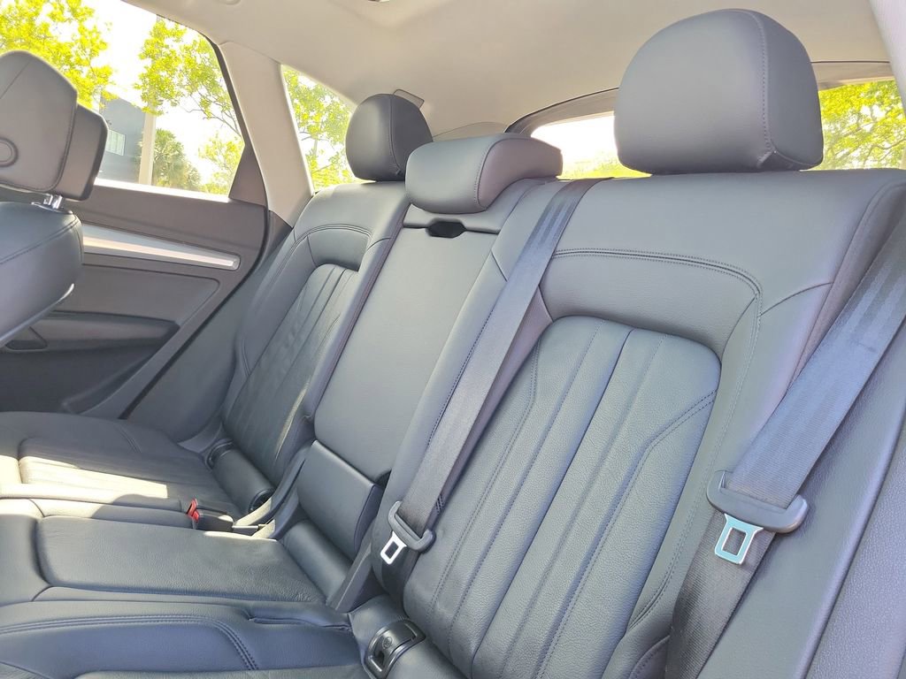 Used 2018 Audi Q5 2.0T Premium Plus w/ Premium Plus Package AWD/4WD image 15