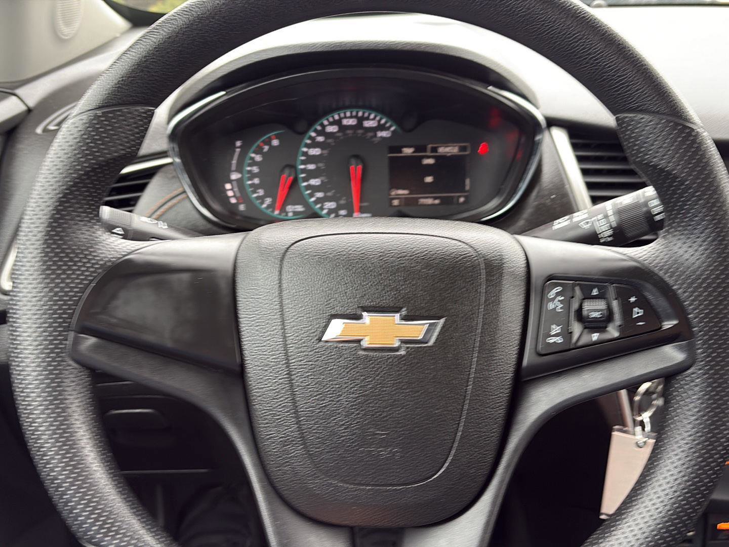 Used 2018 Chevrolet Trax LS image 23